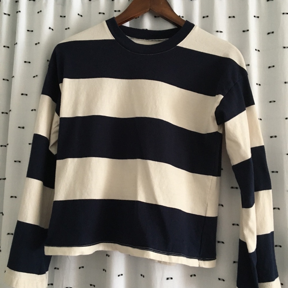 made well long sleeve. worn ONCE.